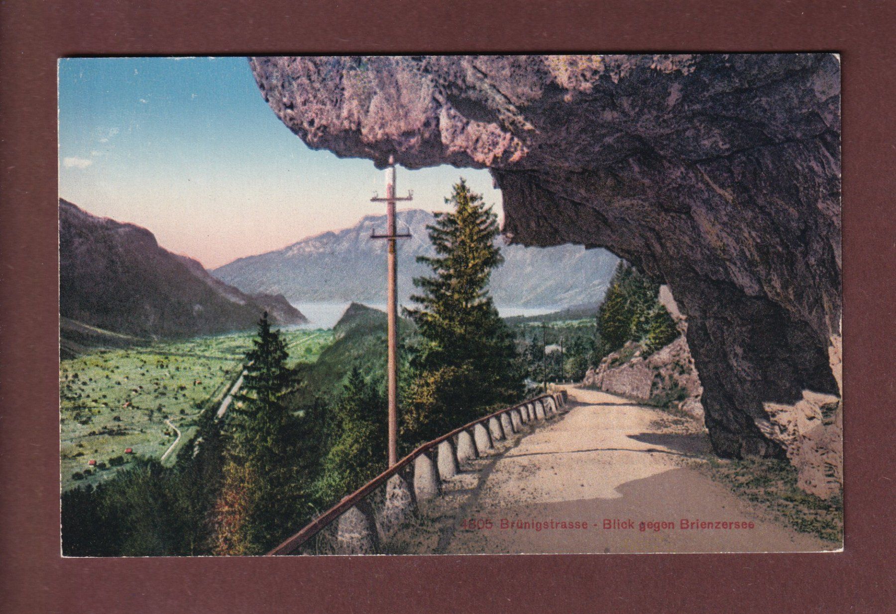 Cartoline postali: BRÜNIGSTRASSE - Blick gegen Brienzersee – Usato da Pully venduto da nicecards-shop