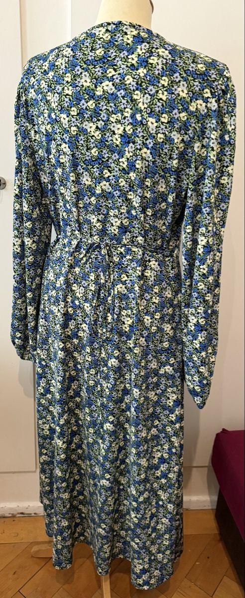 Mango Robes: Robe portefeuille mango – Neuf (Voir description) à Le Locle par tchanatakoua 3