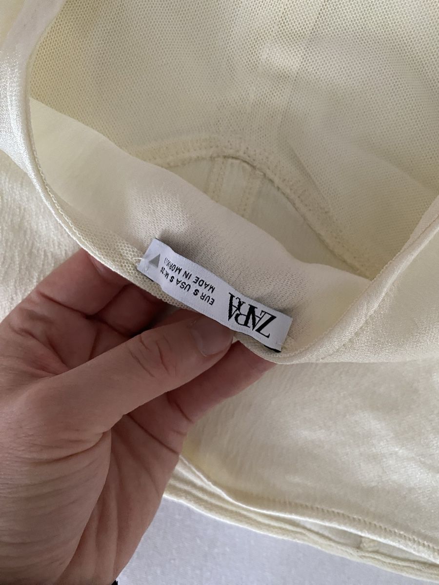 Zara Top: Hellbeiges Bustier Top – Usato da Luzern venduto da champagnelaury 2