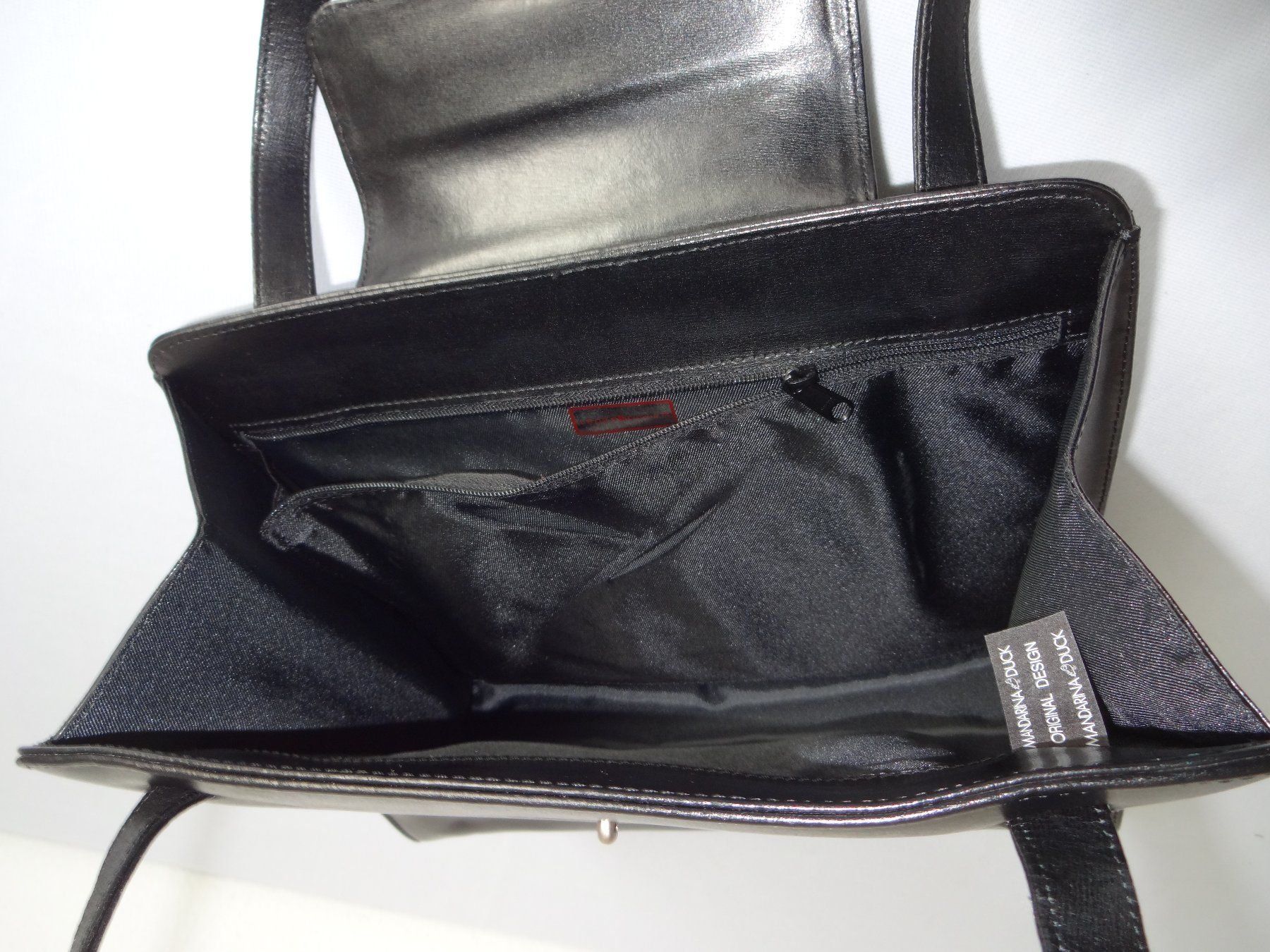 Mandarina Duck Borse da donna: *** MANDARINA DUCK *** Echtleder Umhängetasche – Usato da Frauenfeld venduto da rey06 9