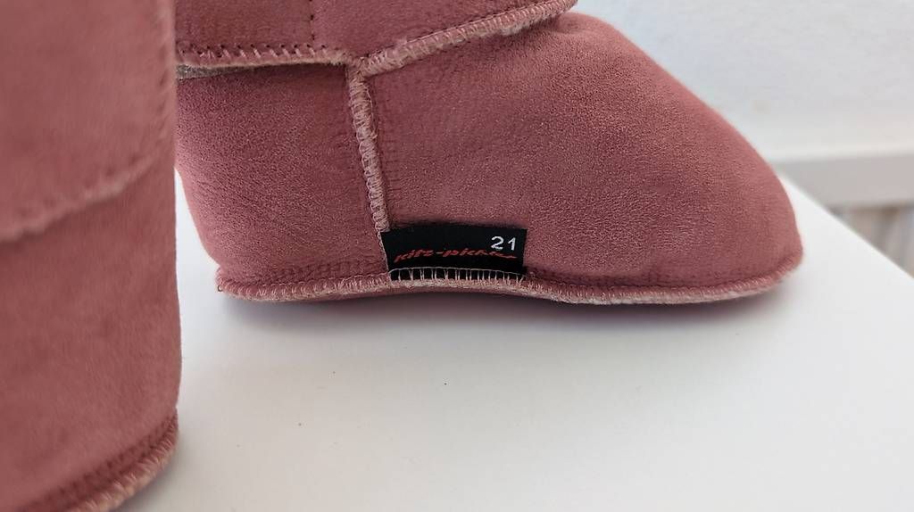 Scarpe per ragazzi: Lammfellfinken Baby Grösse 21 rosa – Usato da Zürich venduto da albalm 2