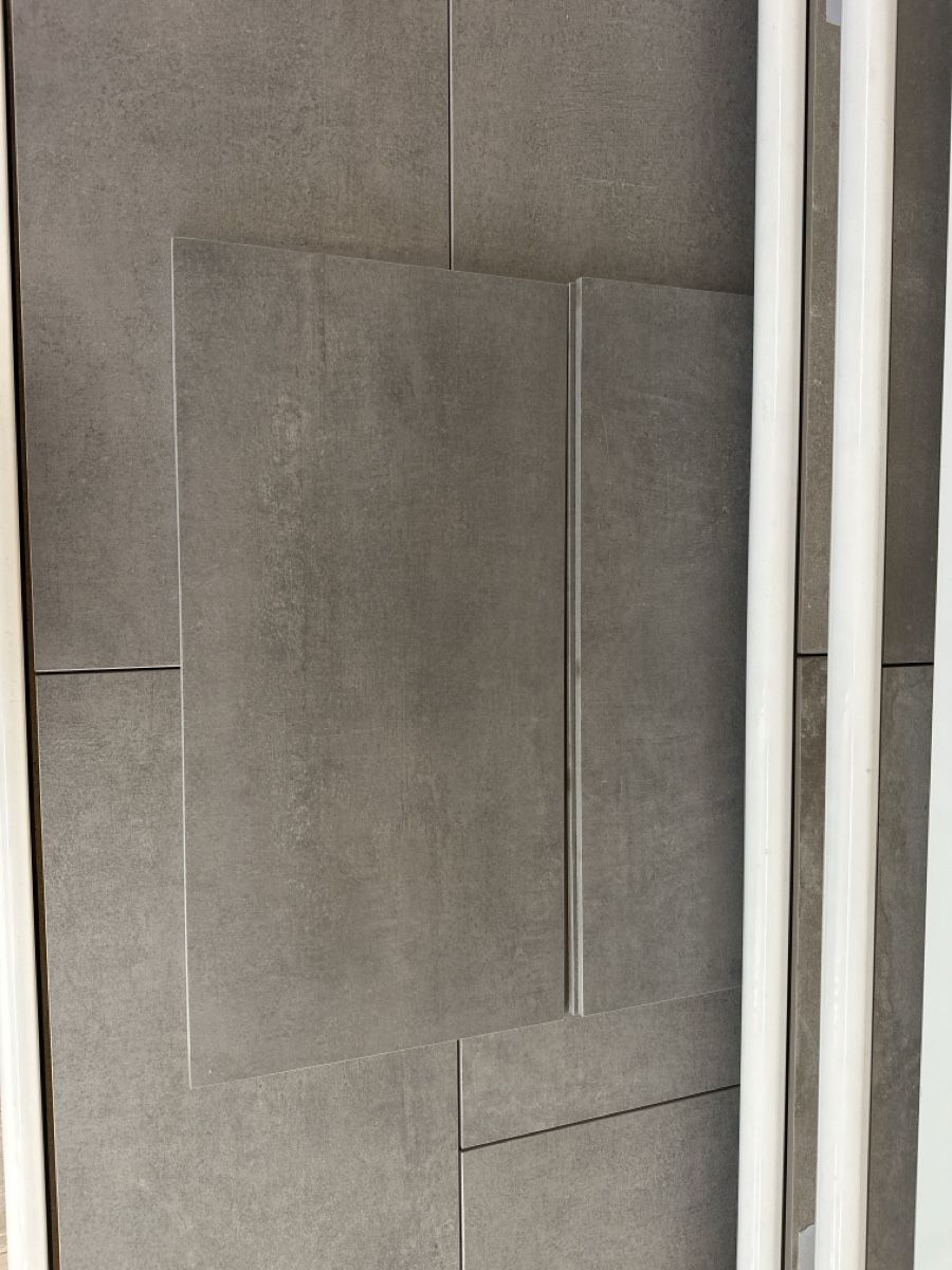 Piatti di portata: Anthrazit Feinsteinzeug Platten 30x60x0,9 cm ab Lager – Nuovo e nell'imballaggio originale da Wolfwil venduto da stp_y72m