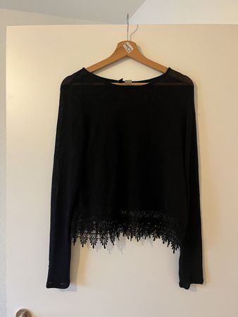 Pullover mit Spitzenbesatz 