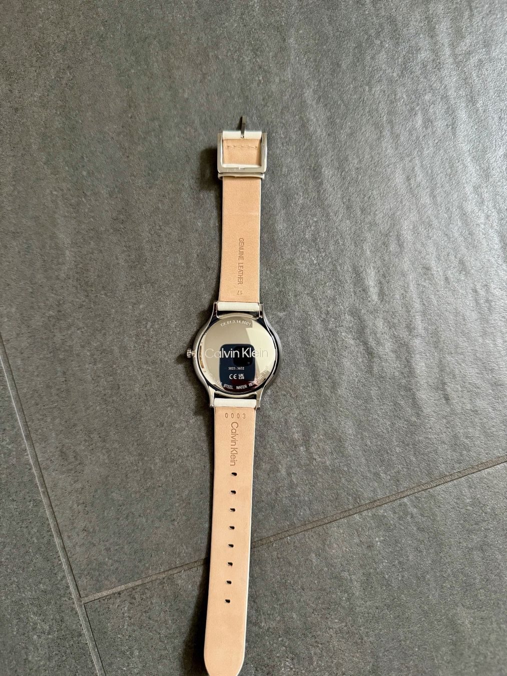 Calvin Klein Uhren: Calvin Klein Damenuhr Lederband – Neu (gemäss Beschreibung) aus Biel-Benken BL von csr_b6dz 1