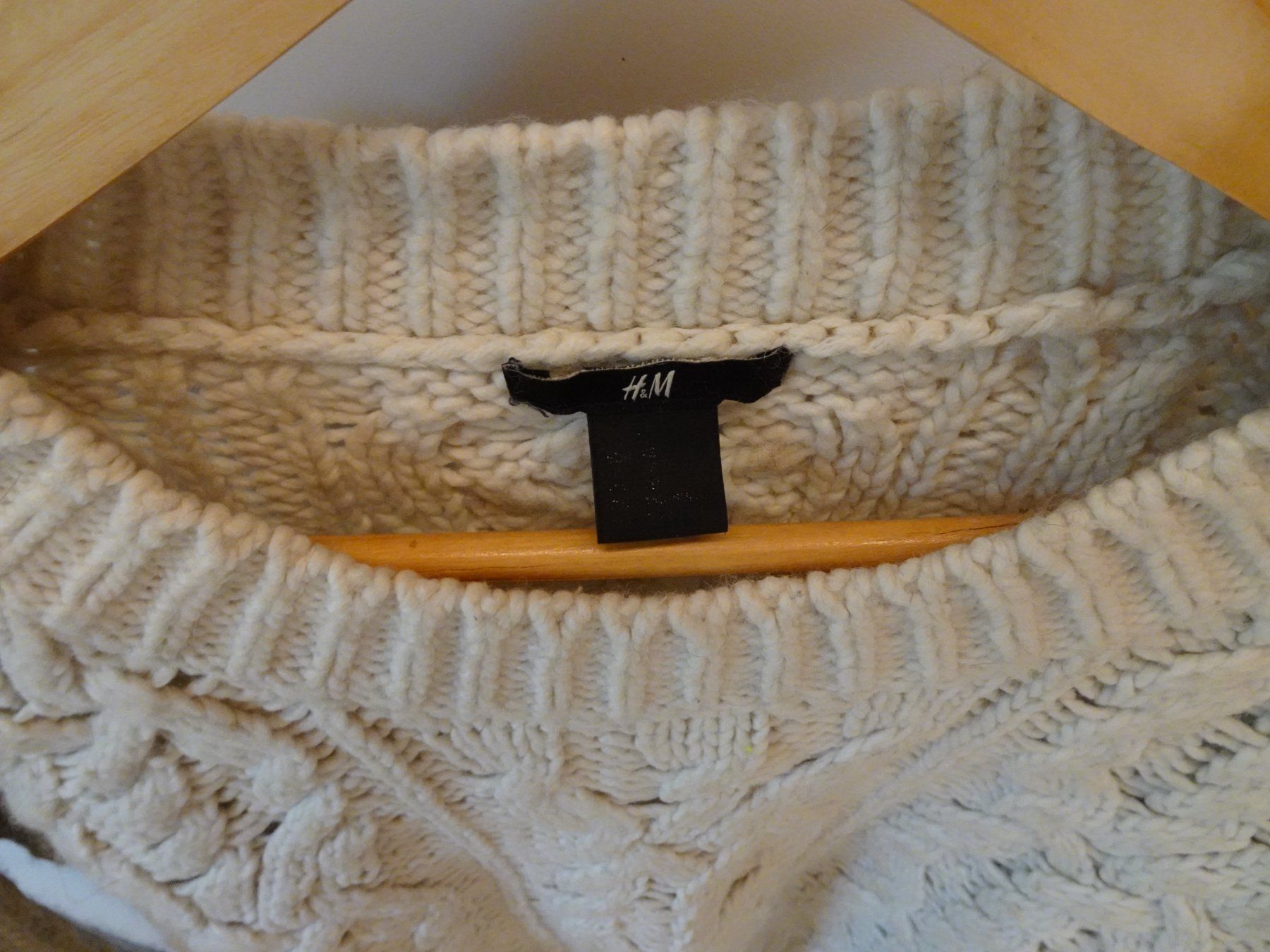 H&M Maglioni & Felpe: Super warmer Strickpulli hellbeige von H&M Gr. XS - 260214 – Usato da Küssnacht am Rigi venduto da Good4Deckeli 1