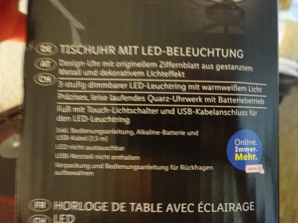 Grosse, sehr schöne Tischuhr mit LED-Lichtelement | Kaufen auf Ricardo