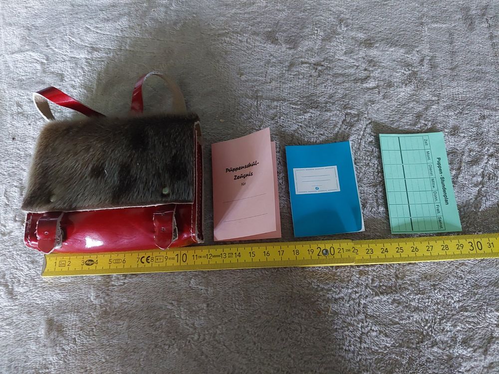 Toller alter Schulthek-Ranzen mit Inhalt für die Puppe 70er | Kaufen ...