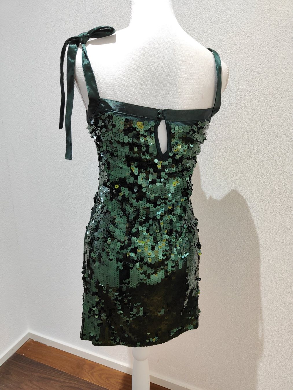 Mango Vestiti: Paillettenkleid Cocktailkleid – Usato da Schänis venduto da mel_hhn6 4