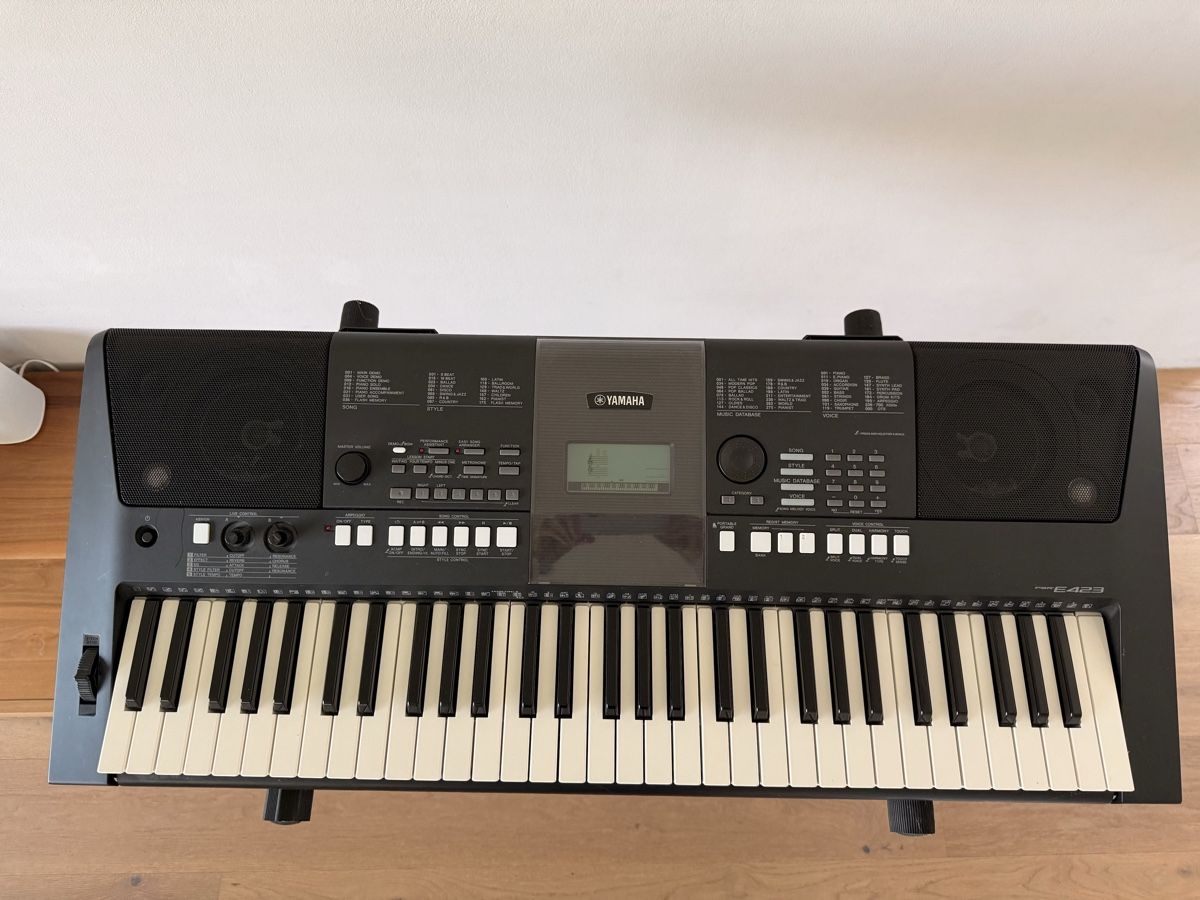 Yamaha Instruments de musique: Yamaha PSR-E423 Tragbares Keyboard – D'occasion à Rothrist par HVera 2