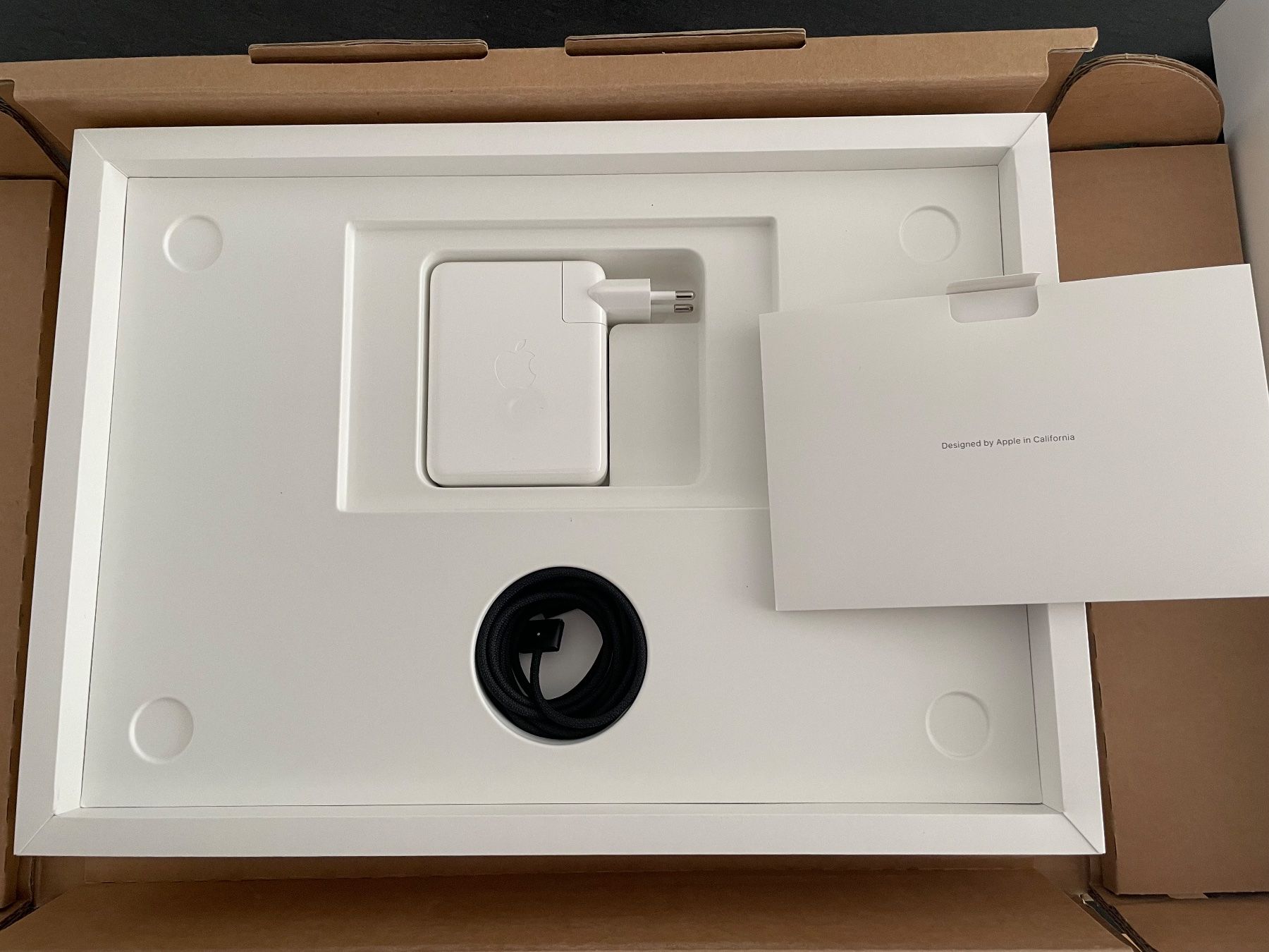 Apple Notebook: 16" MacBook Pro M4 Max, 16C CPU, 40C GPU, 128GB, 2TB, CH – Usato da Haag (Rheintal) venduto da MoekCH 2