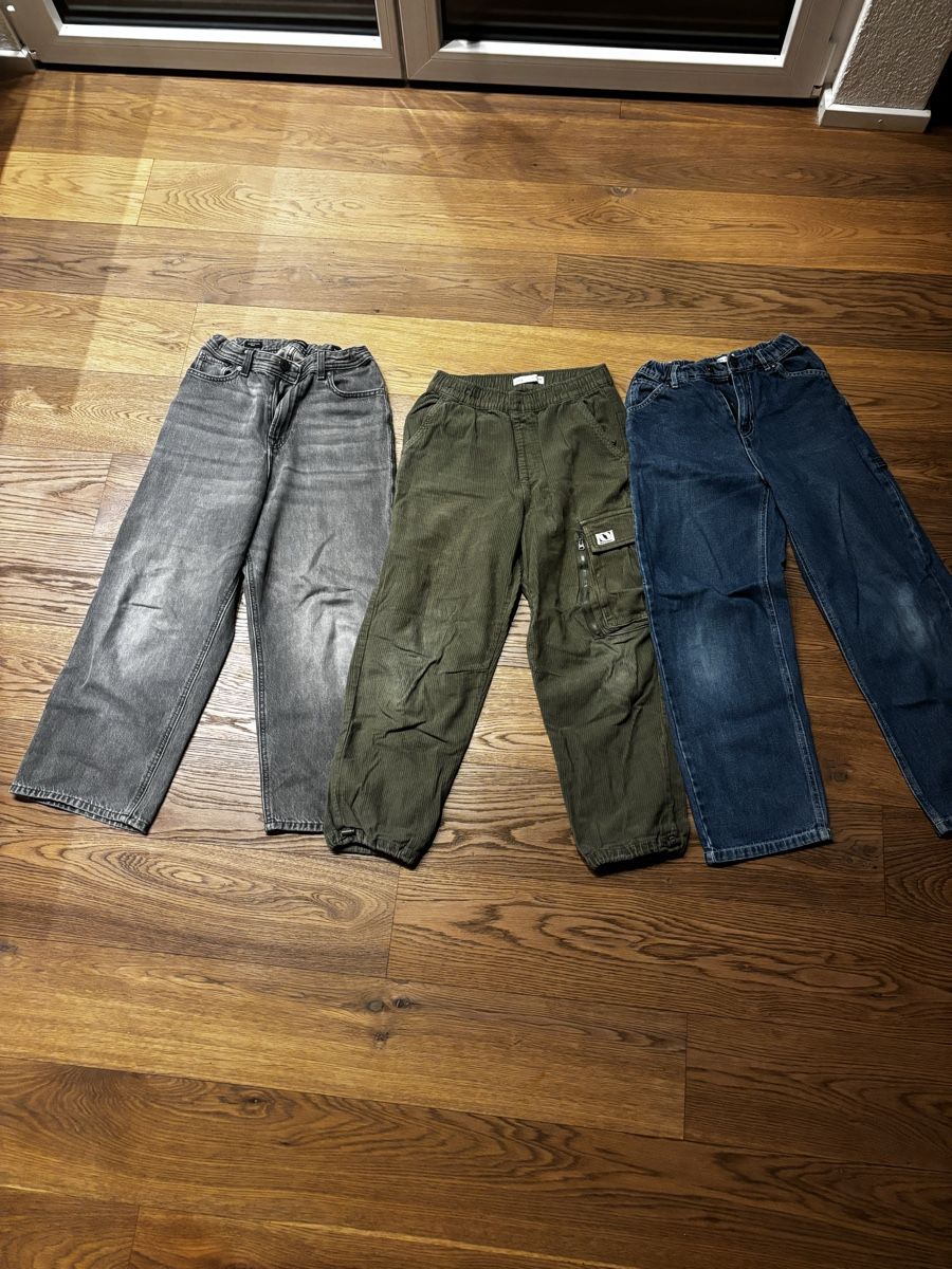 Jack & Jones Pantaloni: Drei Markenhosen – Usato da Wettingen venduto da suk_p9mv 1