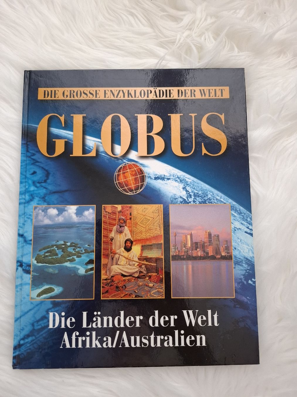Libri: Buch  Afrika und Australien. Versand möglich  – Usato da Neuenhof venduto da summer_25