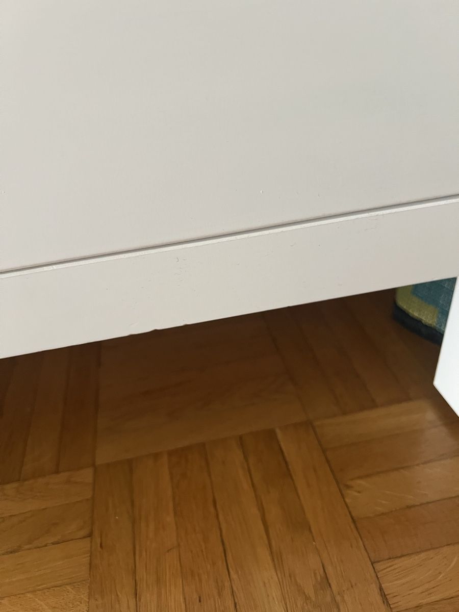 Scaffali: Ikea Hemnes Vitrine weiss – Usato da Tuggen venduto da Tantas 3