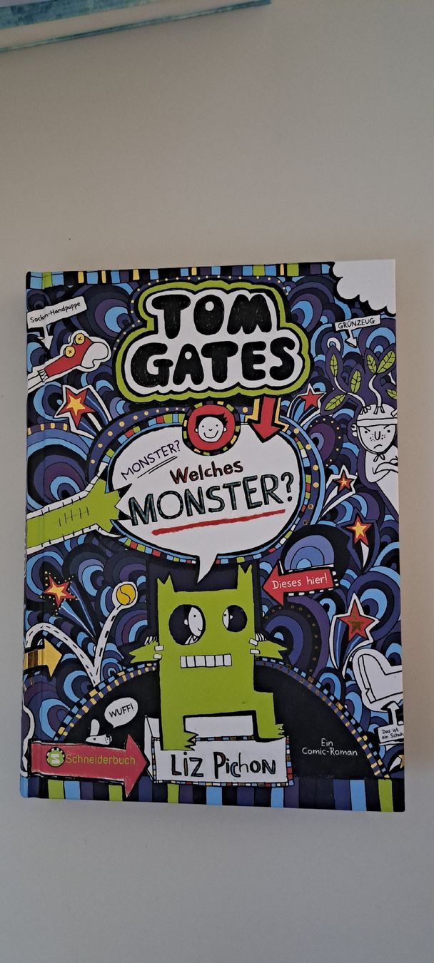 Bücher: Tom Gates Welches Monster – Gebraucht aus Münchenbuchsee von zwaergli02