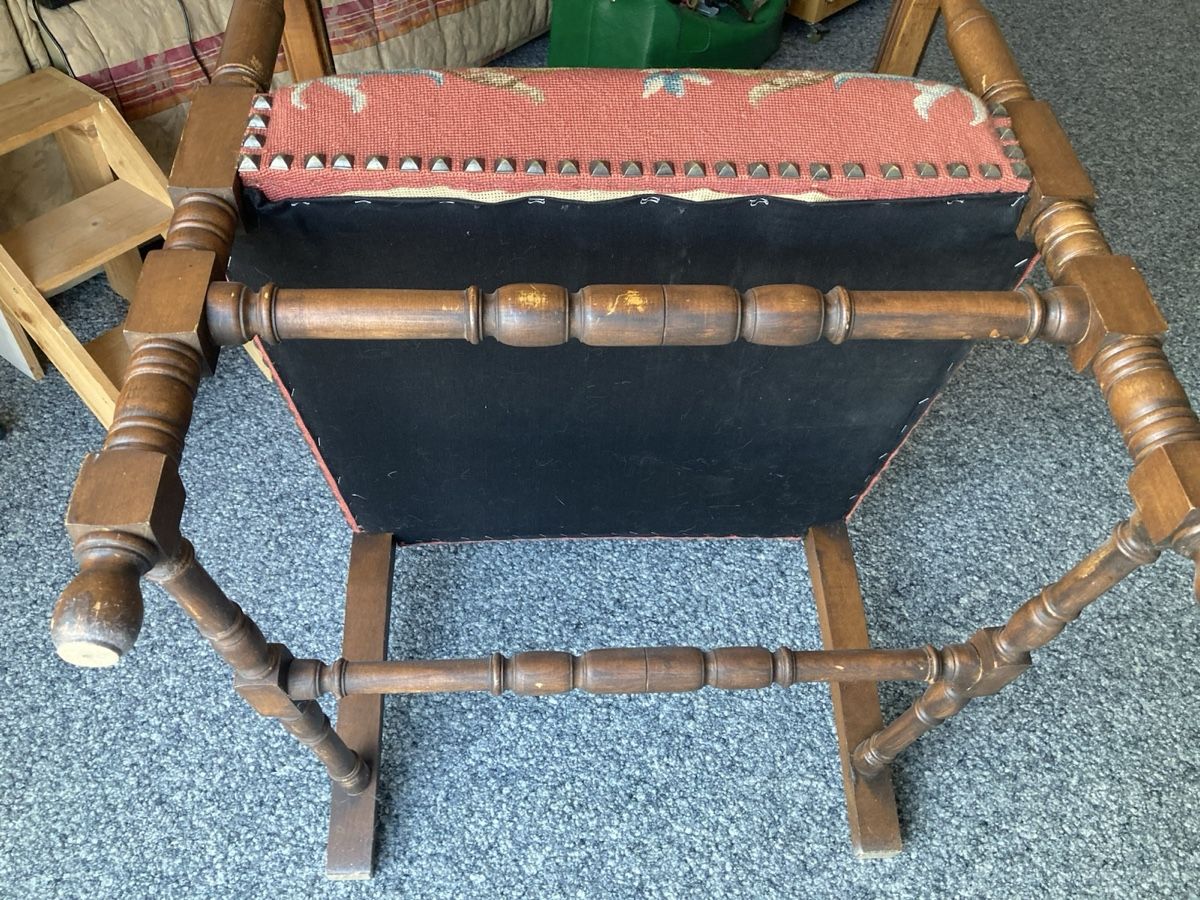 Poltrone: Armsessel mit Gobelin Bezug – Usato da Niederwangen BE venduto da Pfaeffi01 3