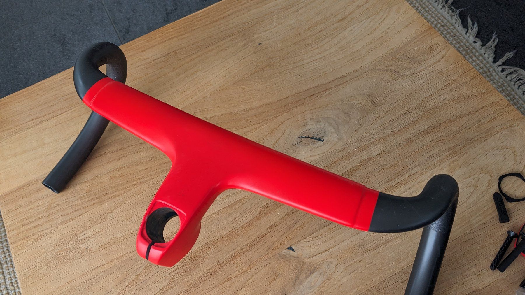 BMC Pezzi di ricambio: Cockpit ICS Carbon Aero, 360mm/80mm – Usato da Liebefeld venduto da Pacem