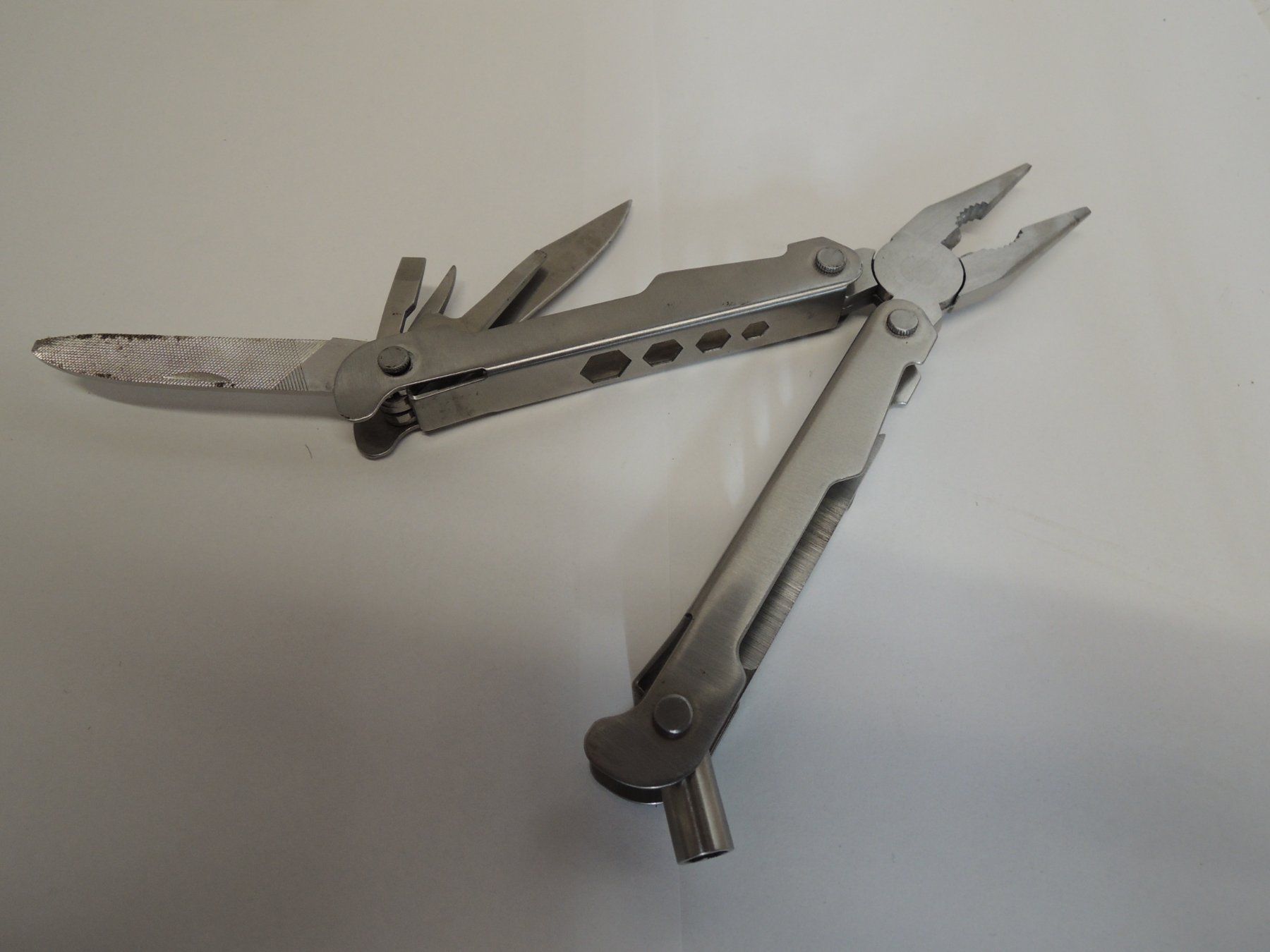 Uniformen: NEUES Messer, Zange, Universalwerkzeug – Neu (gemäss Beschreibung) aus Uznach von Othmar52