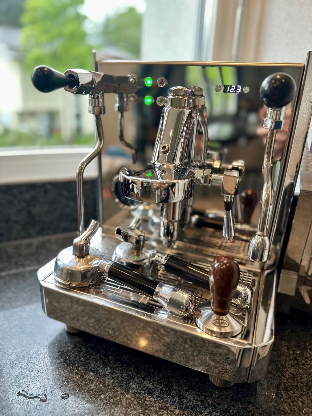 Quick Mill Kaffeemaschinen & Espressomaschinen: Siebträgermaschine Quick Mill Vetrano 2B Evo – Gebraucht aus Kastanienbaum von MAFNIWA 2