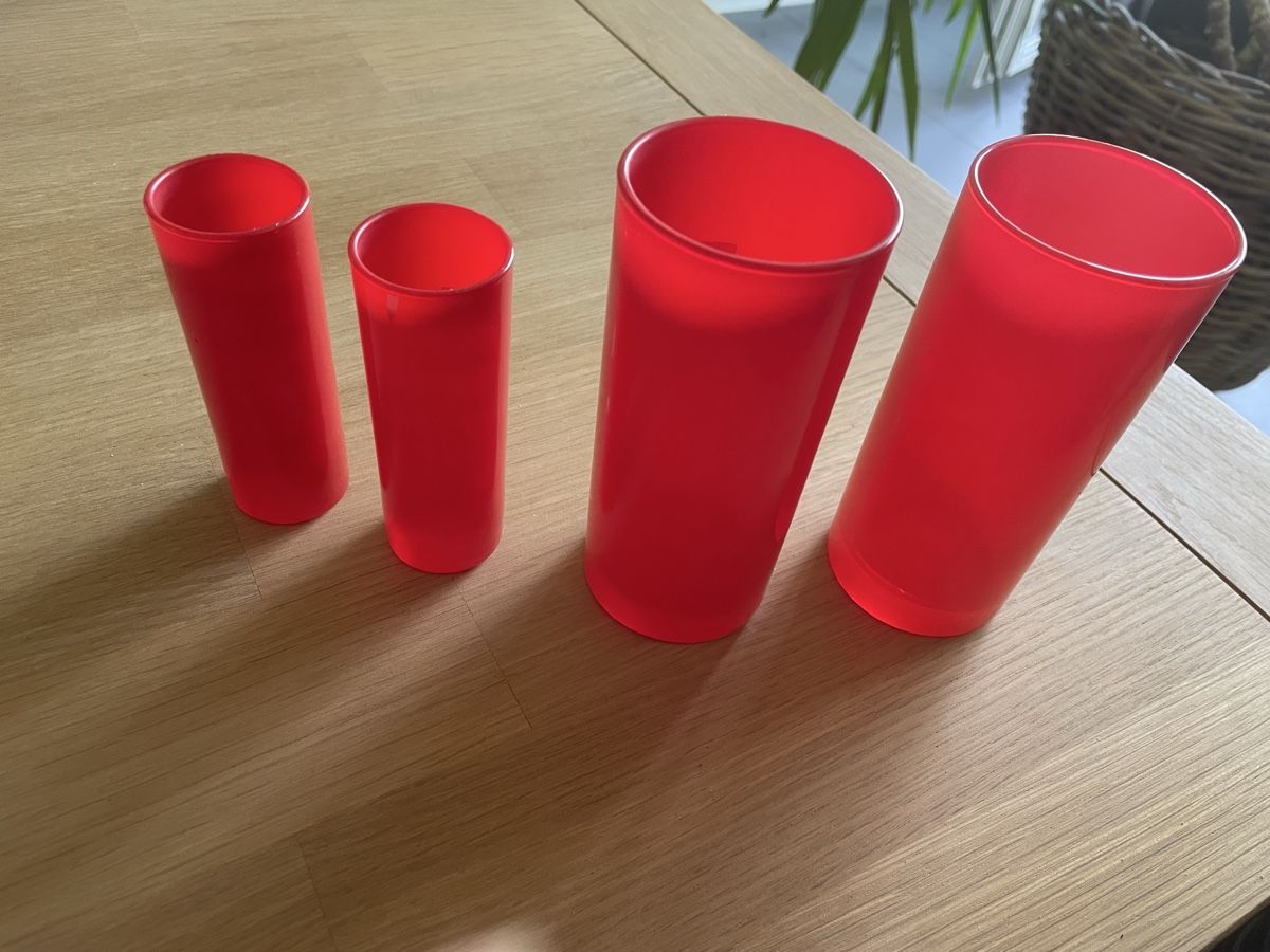 Behälter & Ähnliches: 4 Glässer mit Schweizerkreuz.  – Gebraucht aus Aarau Rohr von keedom 1