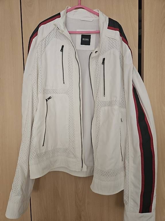 Jacken: Boss Jacke – Gebraucht aus Füllinsdorf von orazio23