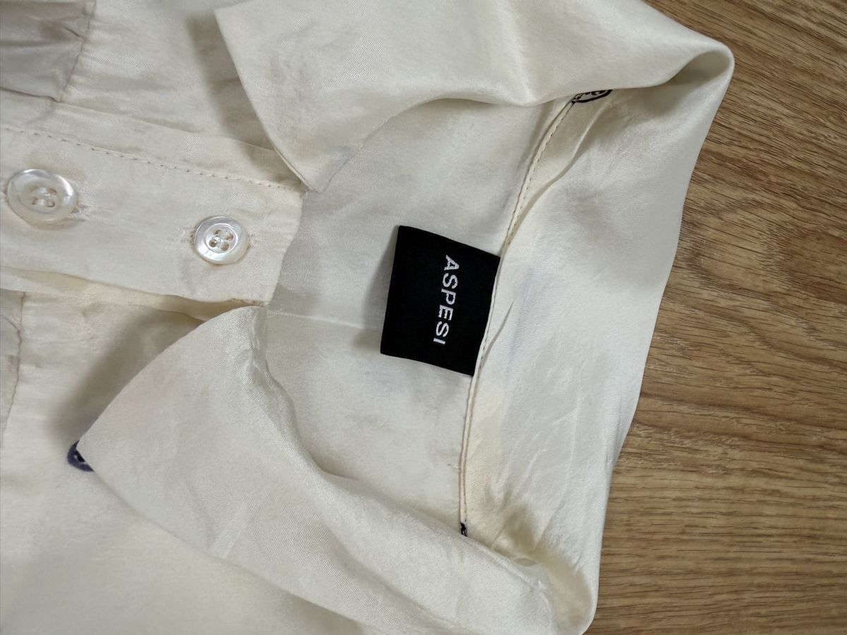 Aspesi Camicette: ASPESI cream silk paisley blouse  – Usato da Knonau venduto da Grapesvintage 3