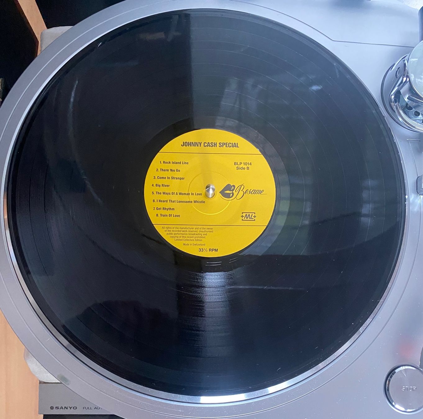 Schallplatten: Johnny Cash Special - 1 LP "16 orginal hits" – Gebraucht aus Schnottwil von Chasarmar 3