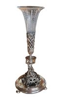 Tischvase mit Putto um 1920
