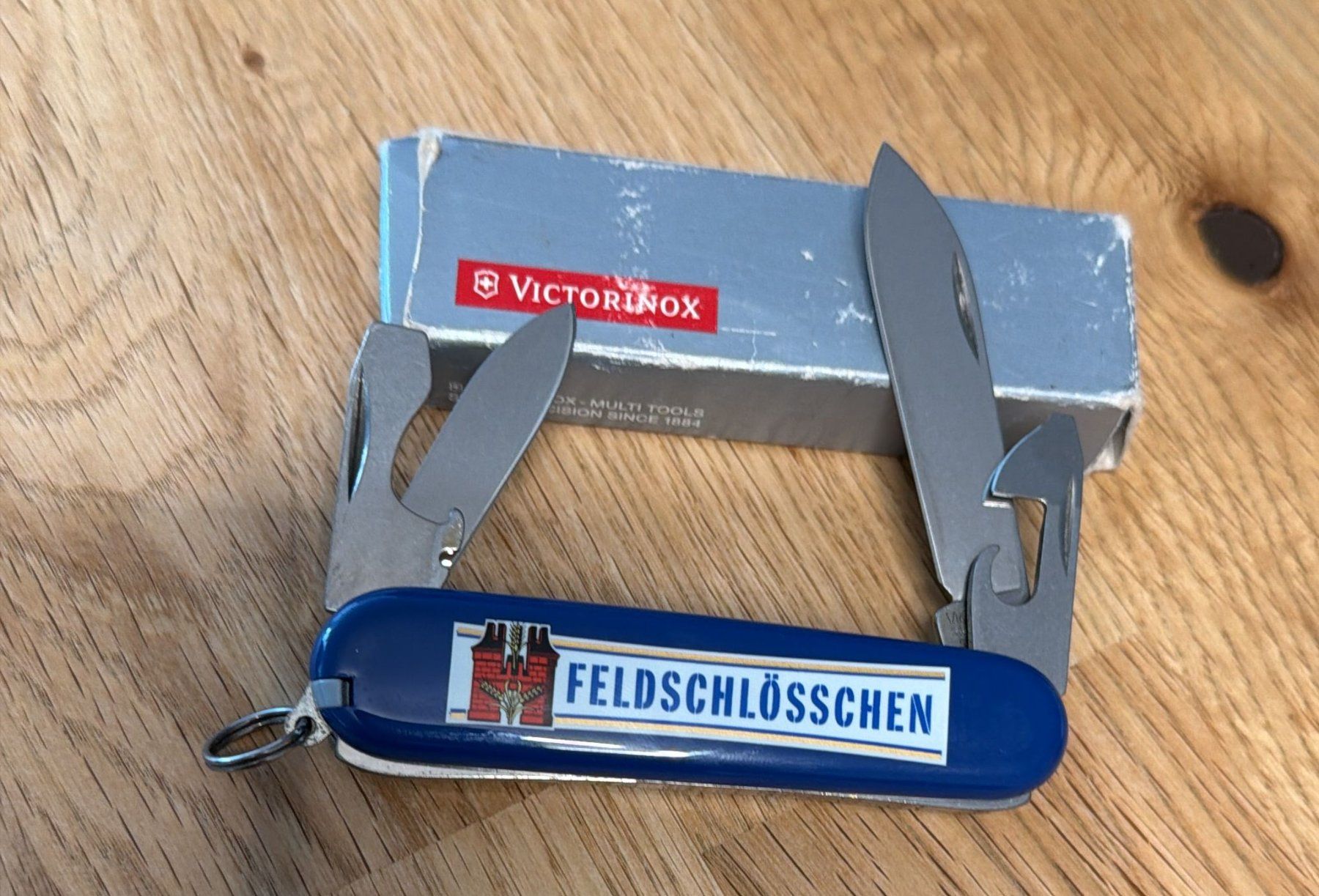 Victorinox Coltelli tascabile: FELDSCHLÖSSCHEN VICTORINOX SACKMESSER – Nuovo (secondo la descrizione) da Zürich venduto da Frei-Occasionen 2