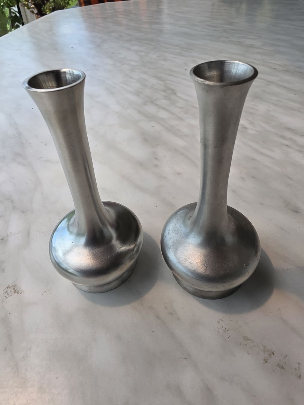 Vasi & Recipienti: Vintage Pewter Bud Vases - Pair, Elegant Decor – Usato da Hinwil venduto da Ehretstock8 1