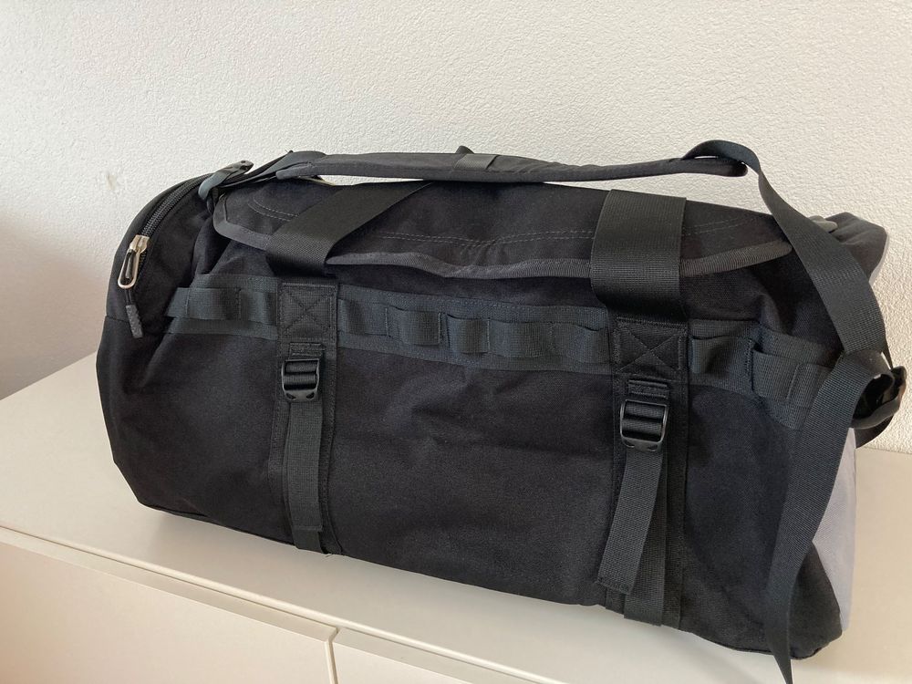 The North Face Duffel Bag M schwarz neu BaseCamp Kaufen auf Ricardo