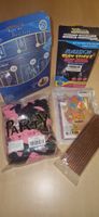 Lot articles de fête: ballons, couverts, pailles, verres