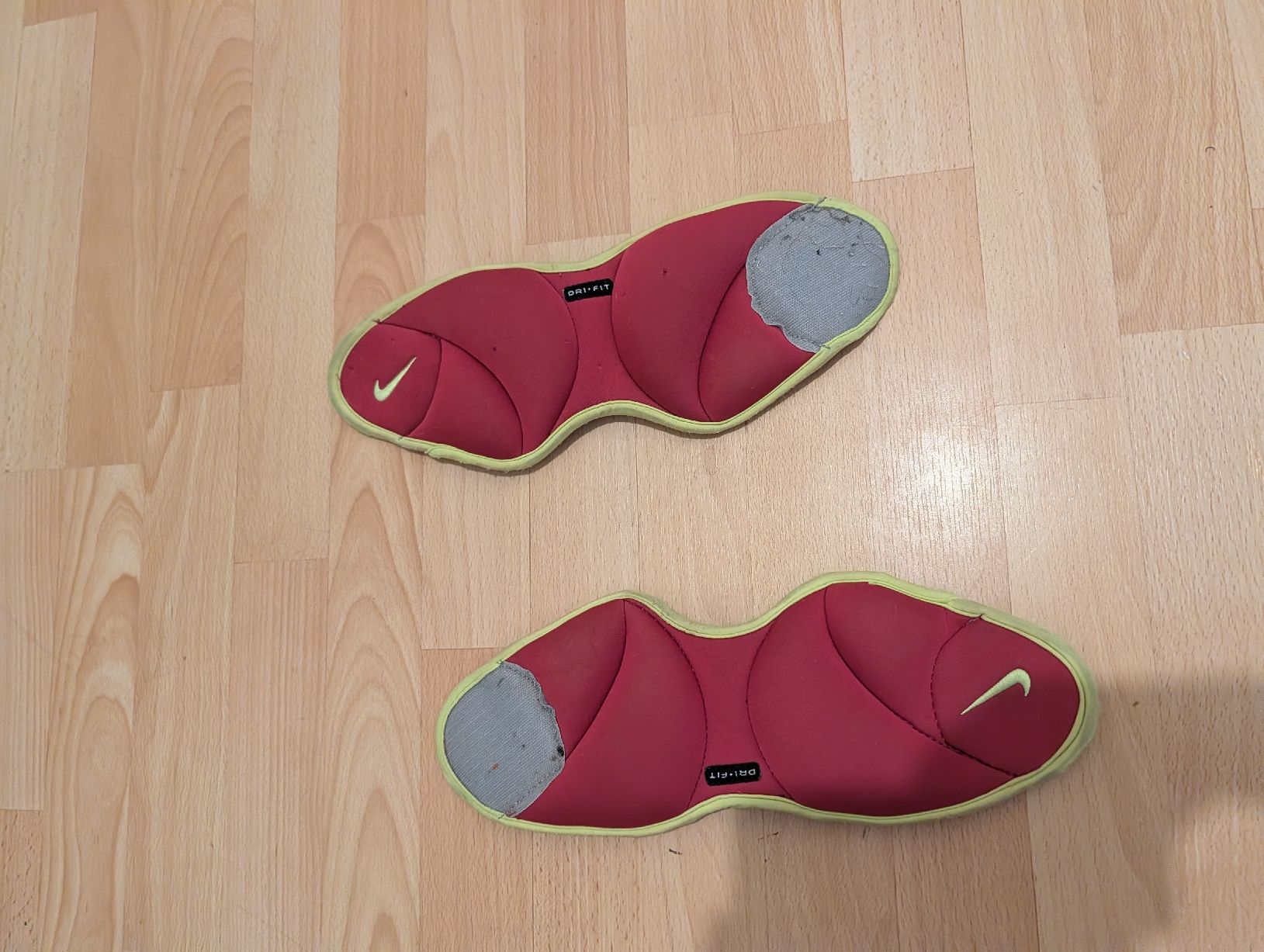 Manubri & Pesi: Nike ankle weights Dri-Fit red used condition – Usato da Chur venduto da aur_s5mj