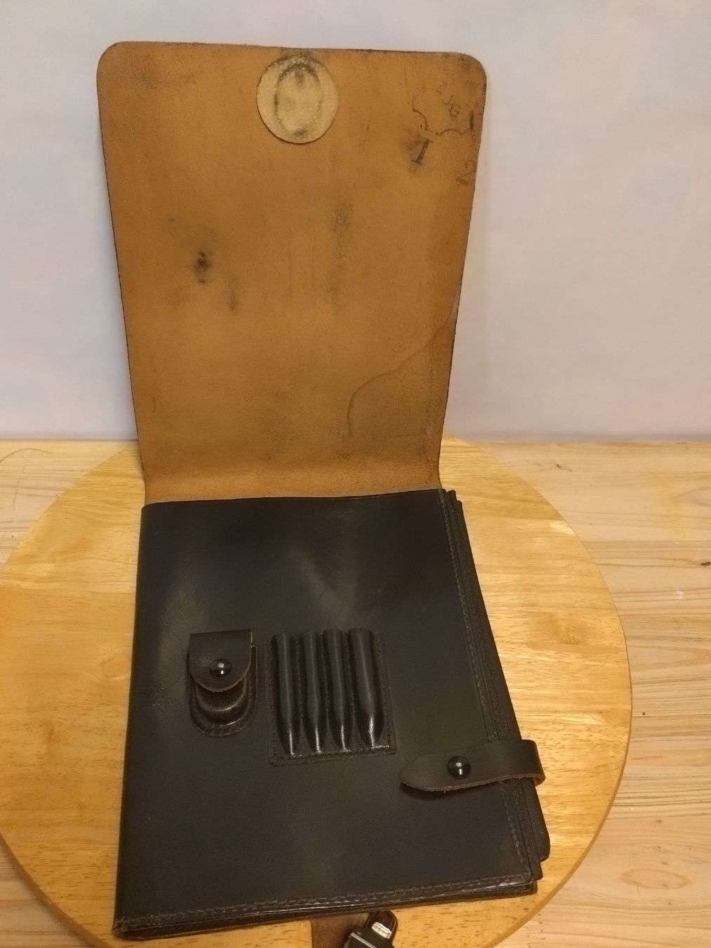 Koffer & Taschen: Ancienne pochette à documents en cuir type PTT – Gebraucht aus Farvagny-le-Grand von LaCaverne 3