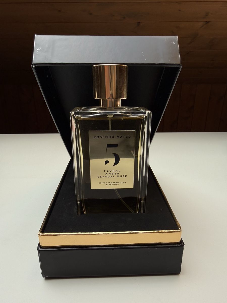 Profumi & Eau de Toilette: Rosendo Mateu Nr 5 EDP – Usato da Schattdorf venduto da Remligand