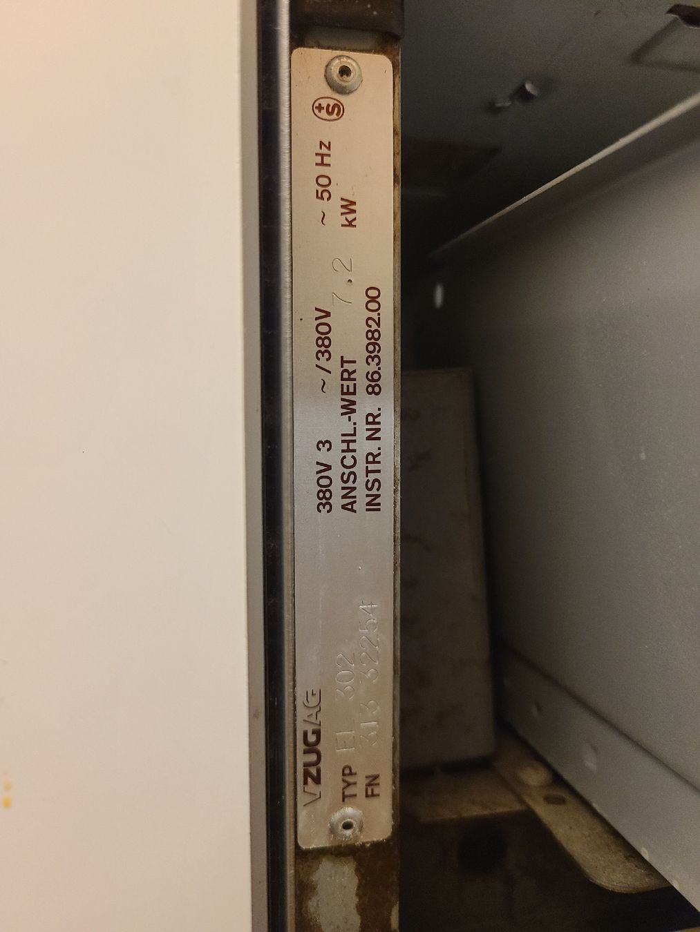 Herde: Backofen mit 3 Herdplatten V-Zug – Gebraucht aus Ganterschwil von Sevi1986 2