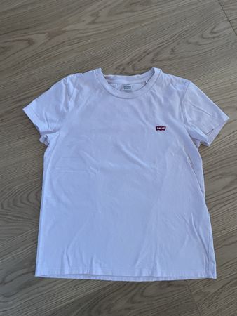 💗T-Shirt Levi’s💗