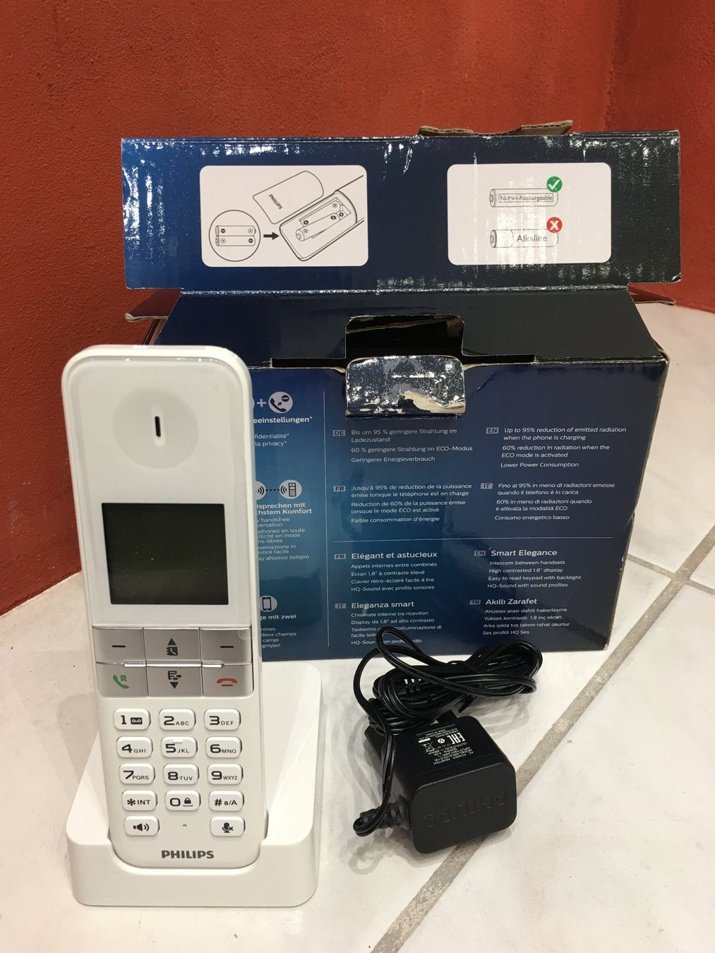 Philips Telefoni: Cordless PHILIPS D455 Phone+Ladegerät  voll funktionstüchtig – Nuovo e nell'imballaggio originale da Locarno venduto da Sa.chan