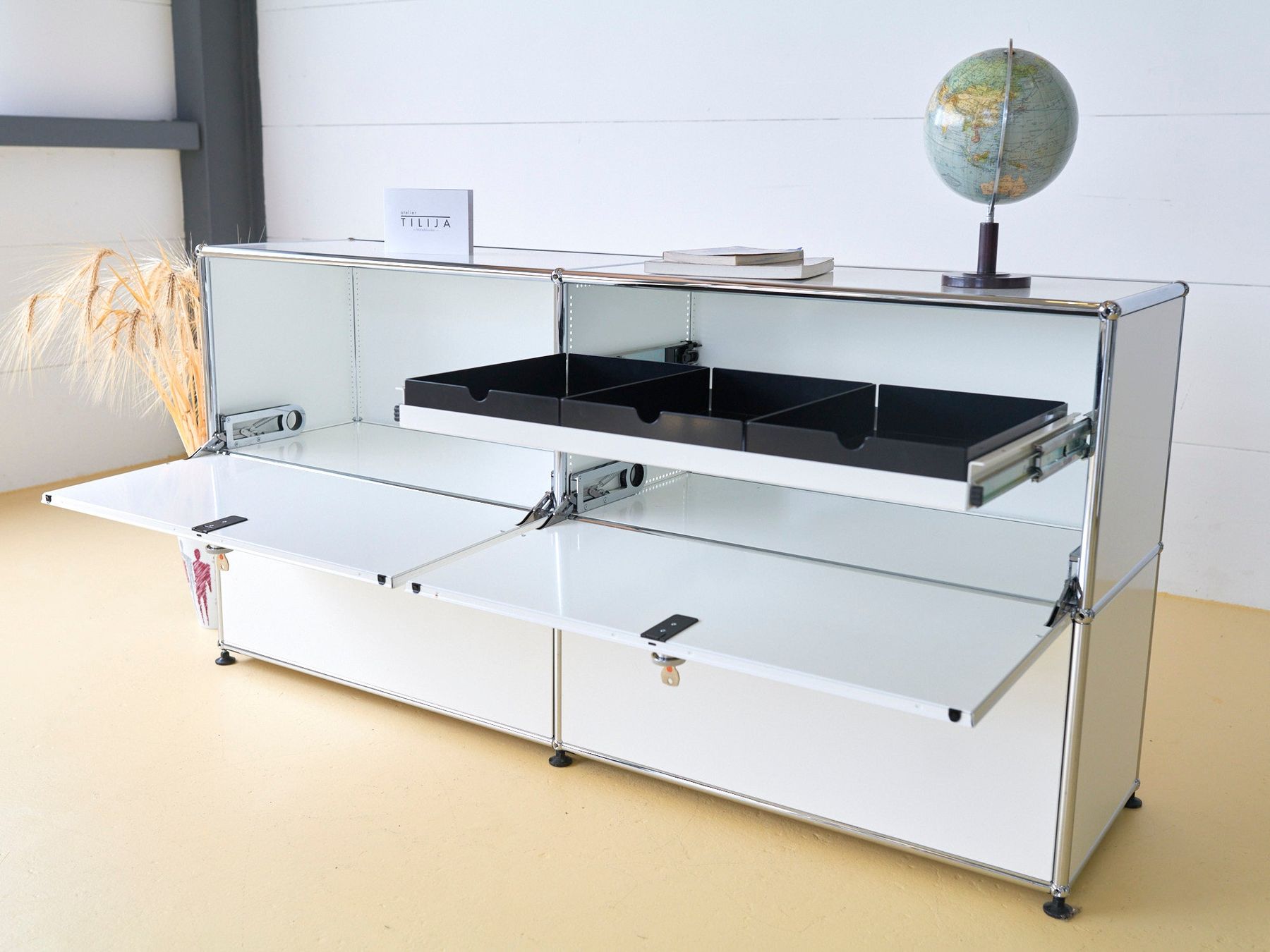 USM Cassettiere: USM Haller Sideboard | Weiss | Neuwertig – Usato da Meinisberg venduto da atelier_TILIJA 7