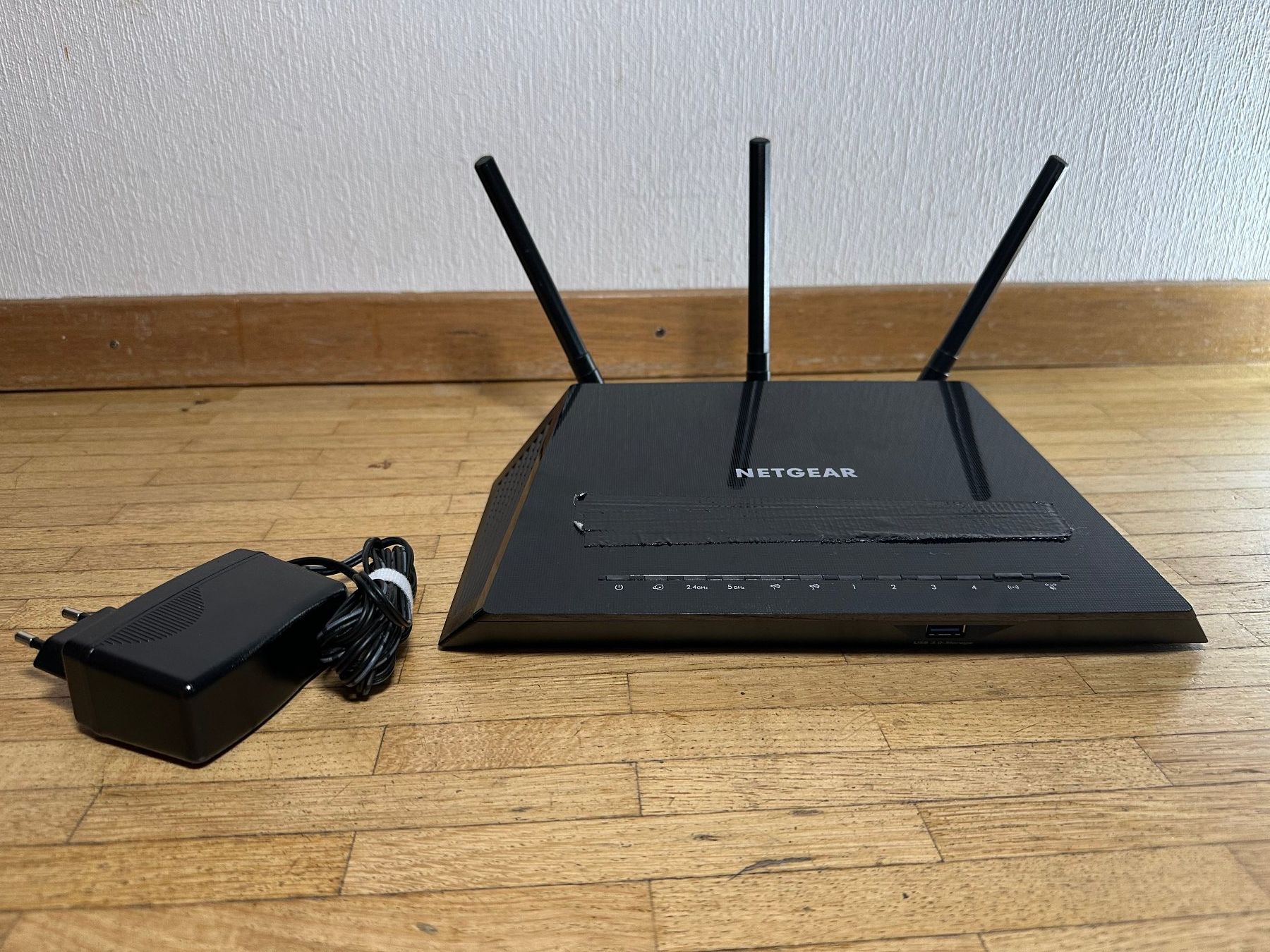 Netgear Modems & Routeurs: Routeur Netgear Nighthawk R7000 AC1900 + Kabel – D'occasion à Genève par dschwenger