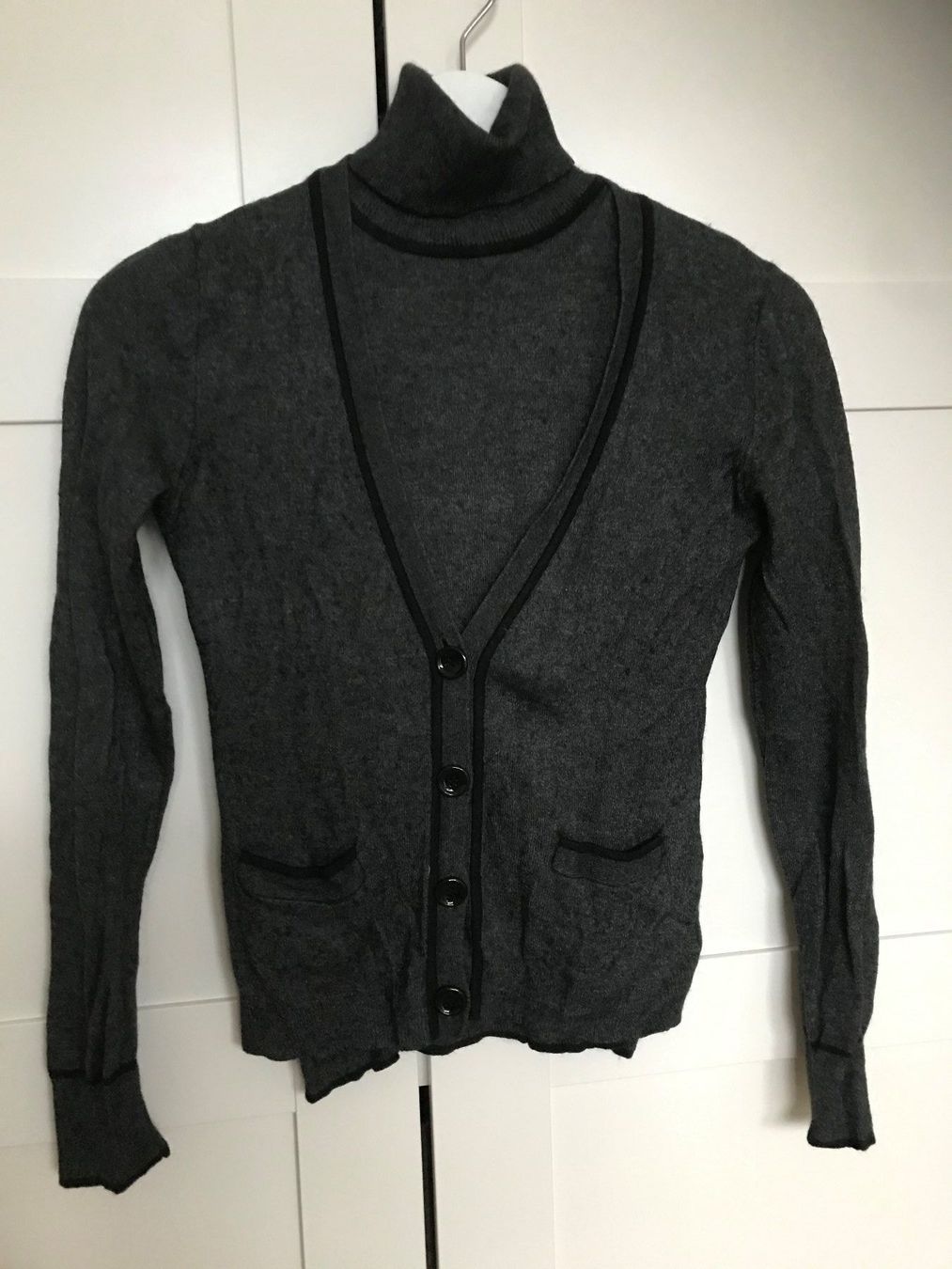 Pullover & Sweatshirts: More & More: Dunkelgraues Twinset, Gr.34 – Gebraucht aus Zürich von LisM.
