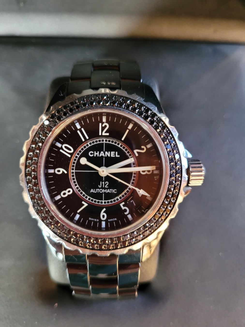 Chanel Orologi: Chanel J12 mit schwarzen Diamanten – Usato da Ennetmoos venduto da Billi20 2