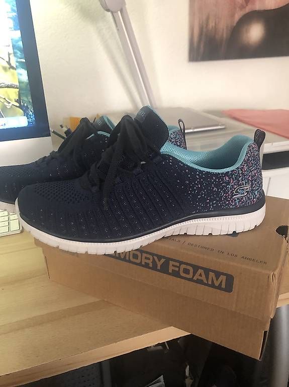 Scarpe da donna: Baskets Skechers femme  – Usato da Le Vaud venduto da mla_88hm