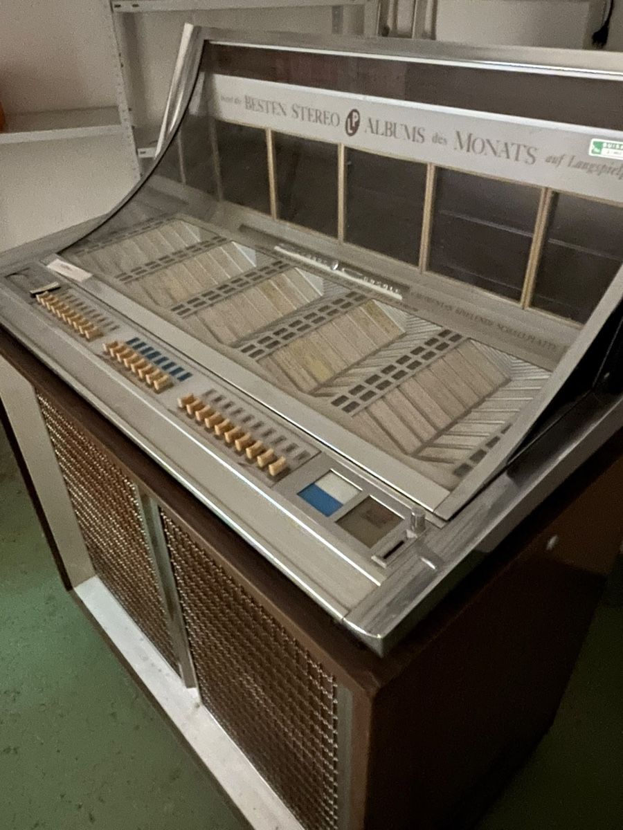 Seeburg Jukebox: Jukebox-Seeburg – Difettoso da Remetschwil venduto da Buyboughtbought 1
