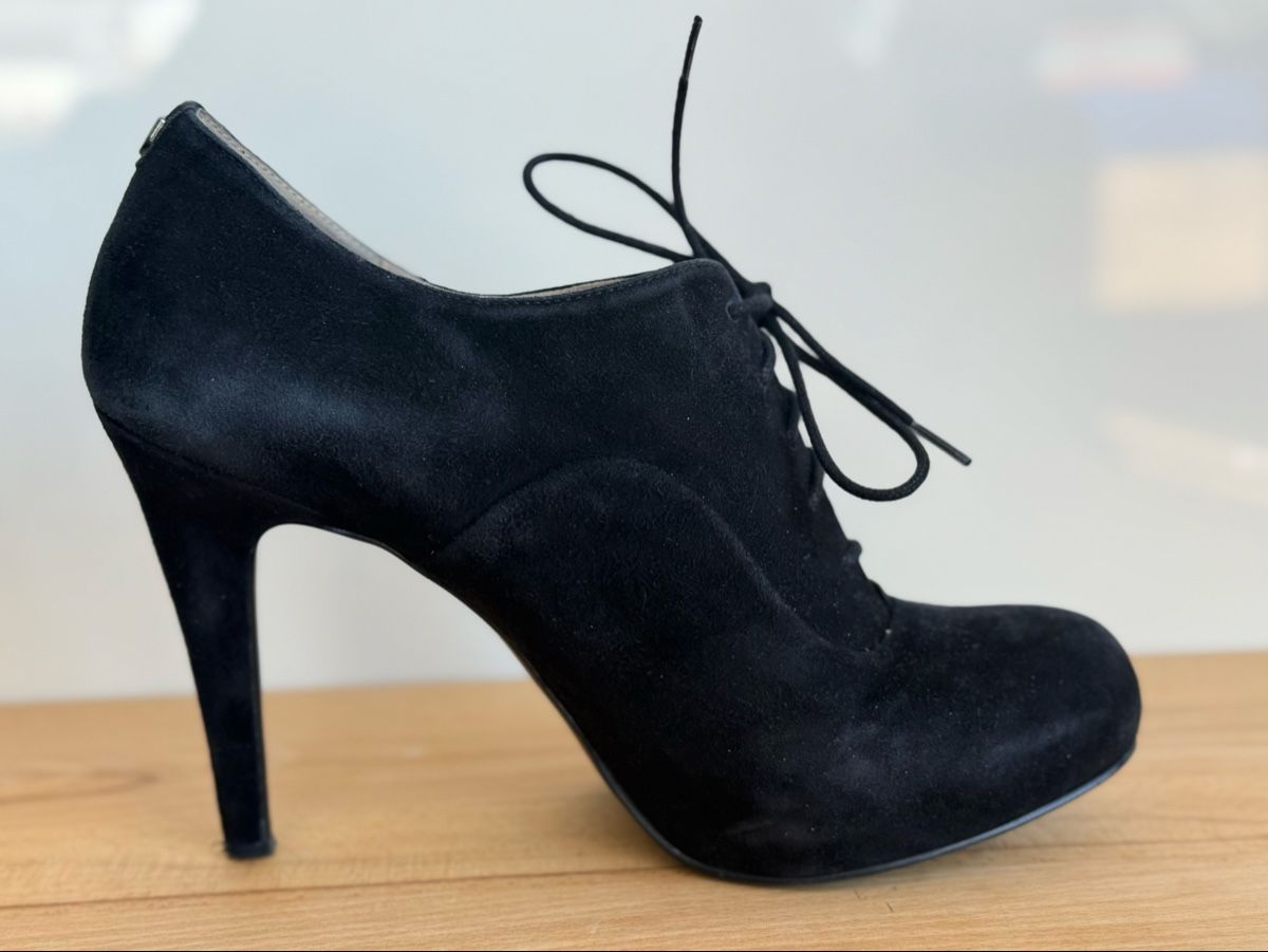 Guess Scarpe da donna: Guess Stiefeletten, Gr. 41 – Usato da Dietikon venduto da huscheli85 1