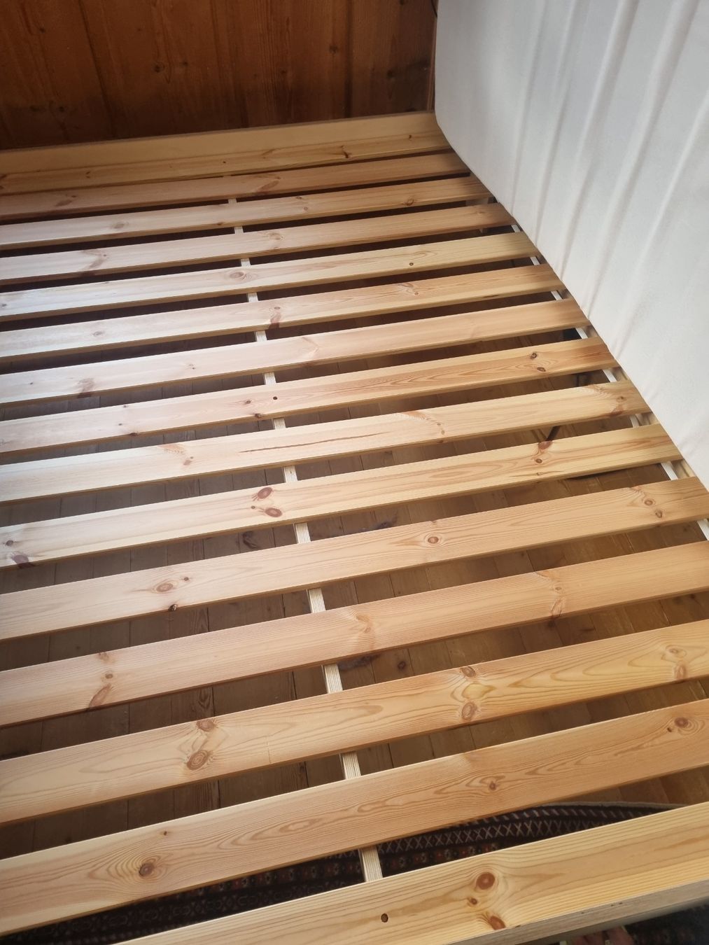 Ikea Letti: holzbettrahmen mit lattenrost und matraze – Usato da Meilen venduto da rore66 1