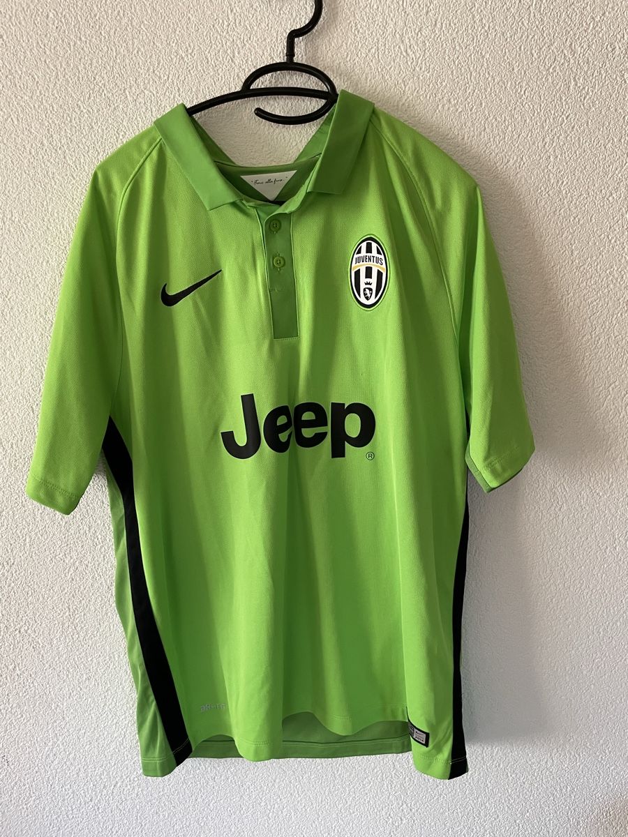 Juventus Canottiere & Pantaloni: Maillot Juventus 2014/2015 – Usato da Les Reussilles venduto da thibou10