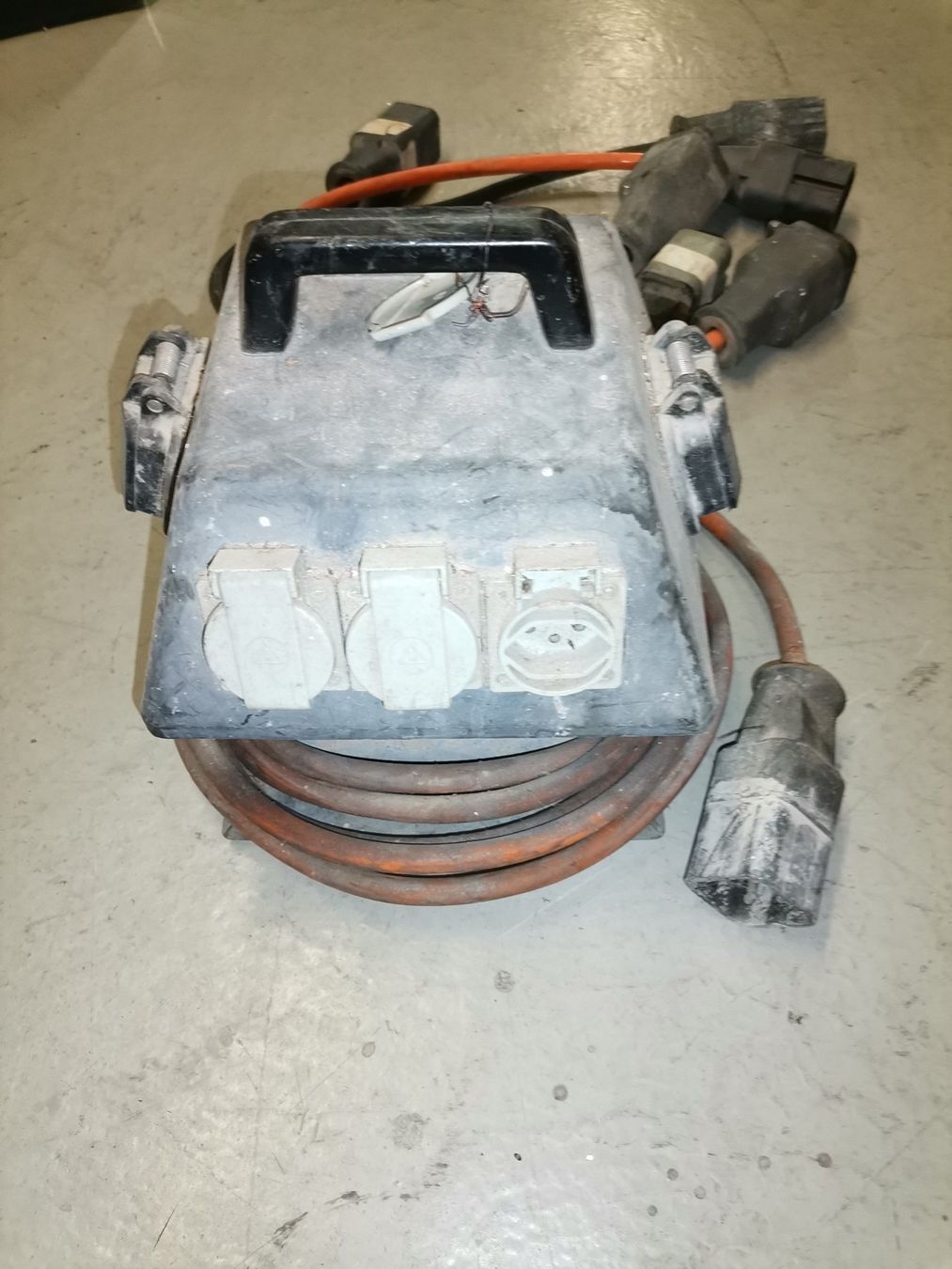 Elektrotechnik: Baustromverteiler Uebergänge – Gebraucht aus Kleindöttingen von Katze99 3