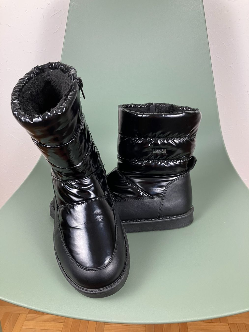 Scarpe da donna: Cortina Moonboots schwarz Gr.36 – Usato da Laupen ZH venduto da kar_lfz6 2