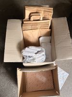 Grosses Paket Papierverpackungen / Papiertüten