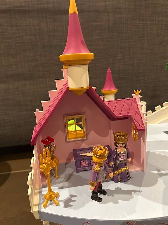 Giocattoli: Chateau Playmobil 6848 – Usato da Lausanne venduto da acietri 3